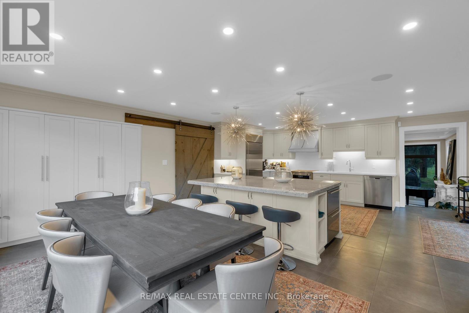 Unknown Address, ,     - Photo 19 - W12368089