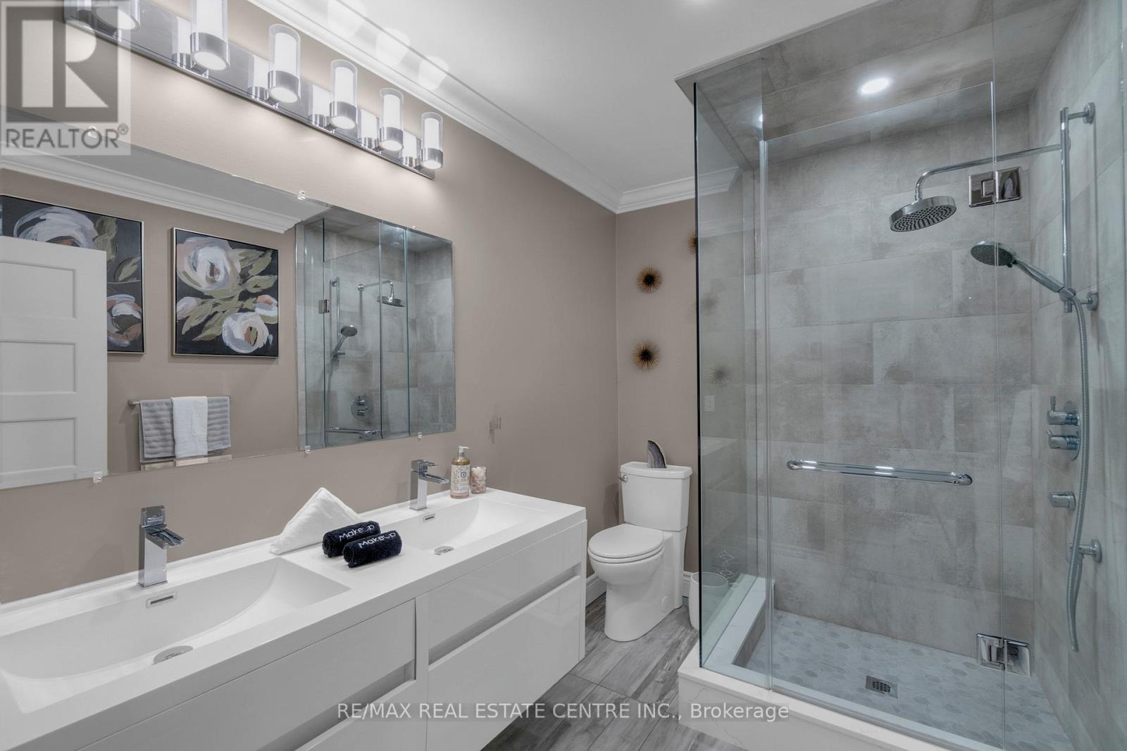 Unknown Address, ,     - Photo 23 - W12368089