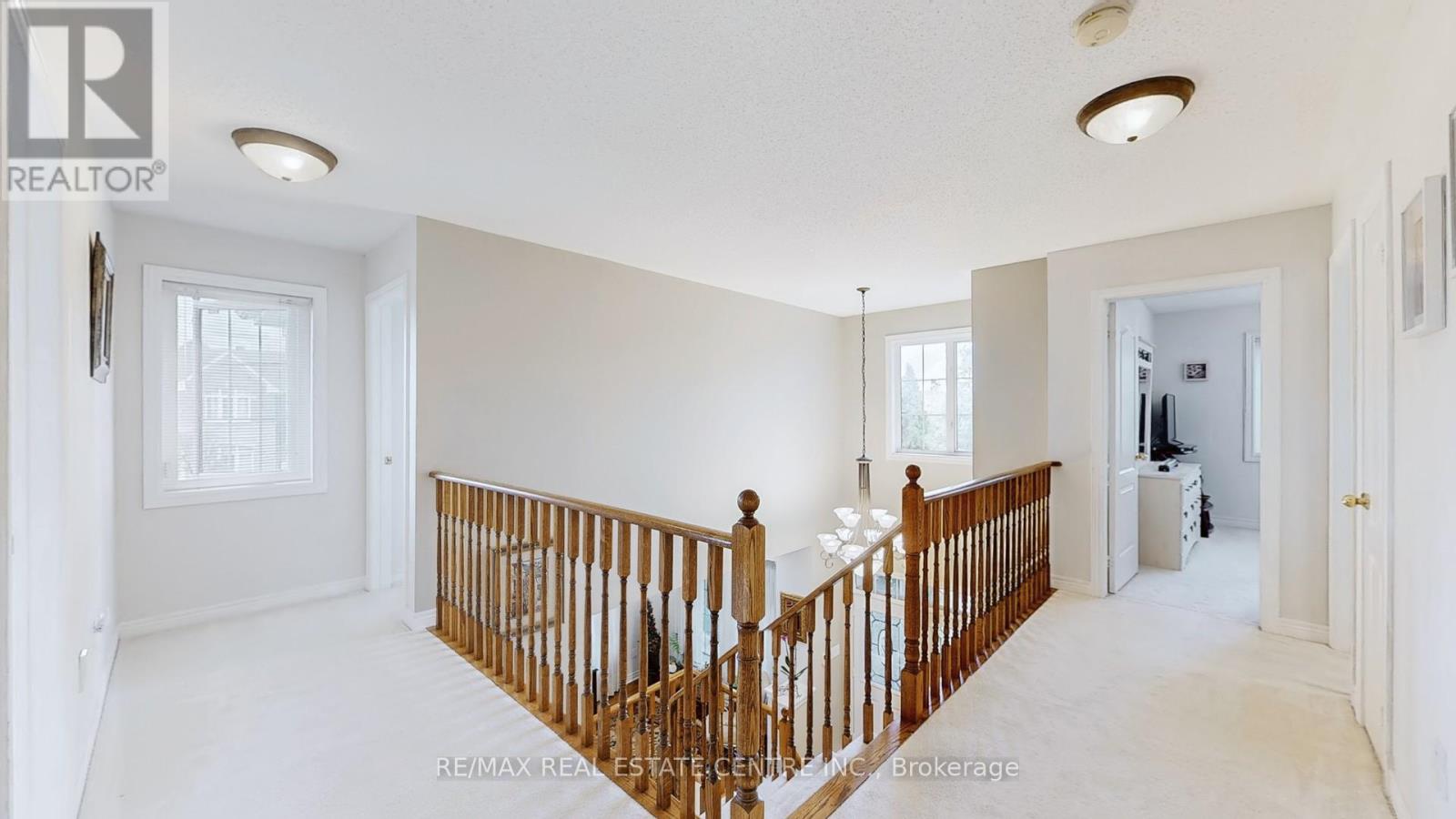5893 Long Valley Road, Mississauga, Ontario  L5M 6J6 - Photo 22 - W12368098