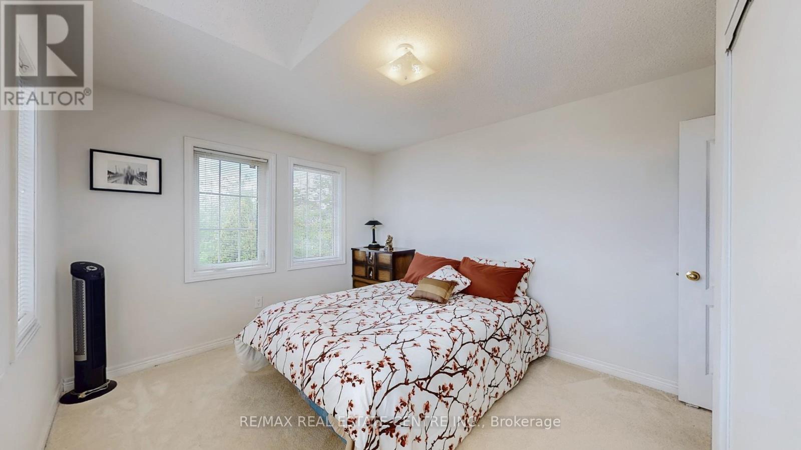 5893 Long Valley Road, Mississauga, Ontario  L5M 6J6 - Photo 29 - W12368098