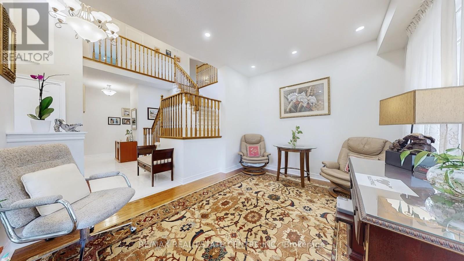 5893 Long Valley Road, Mississauga, Ontario  L5M 6J6 - Photo 8 - W12368098