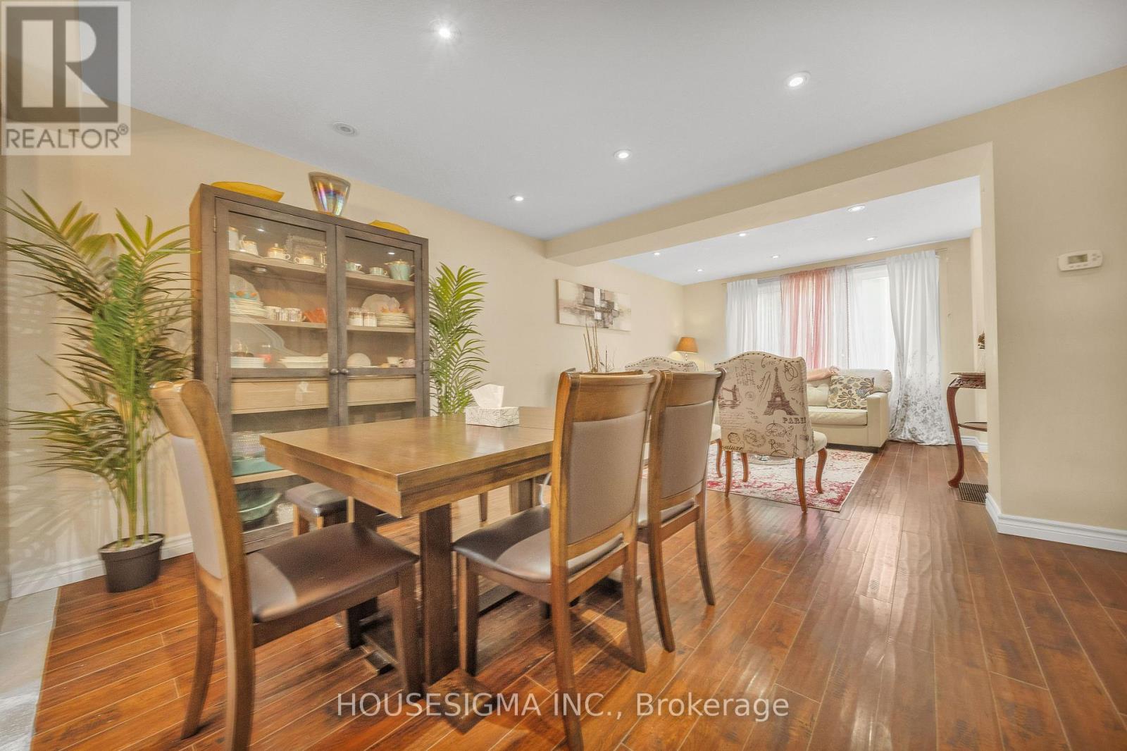 16 - 50 Westmount Road W, Kitchener, Ontario  N2M 1R5 - Photo 11 - X12368043