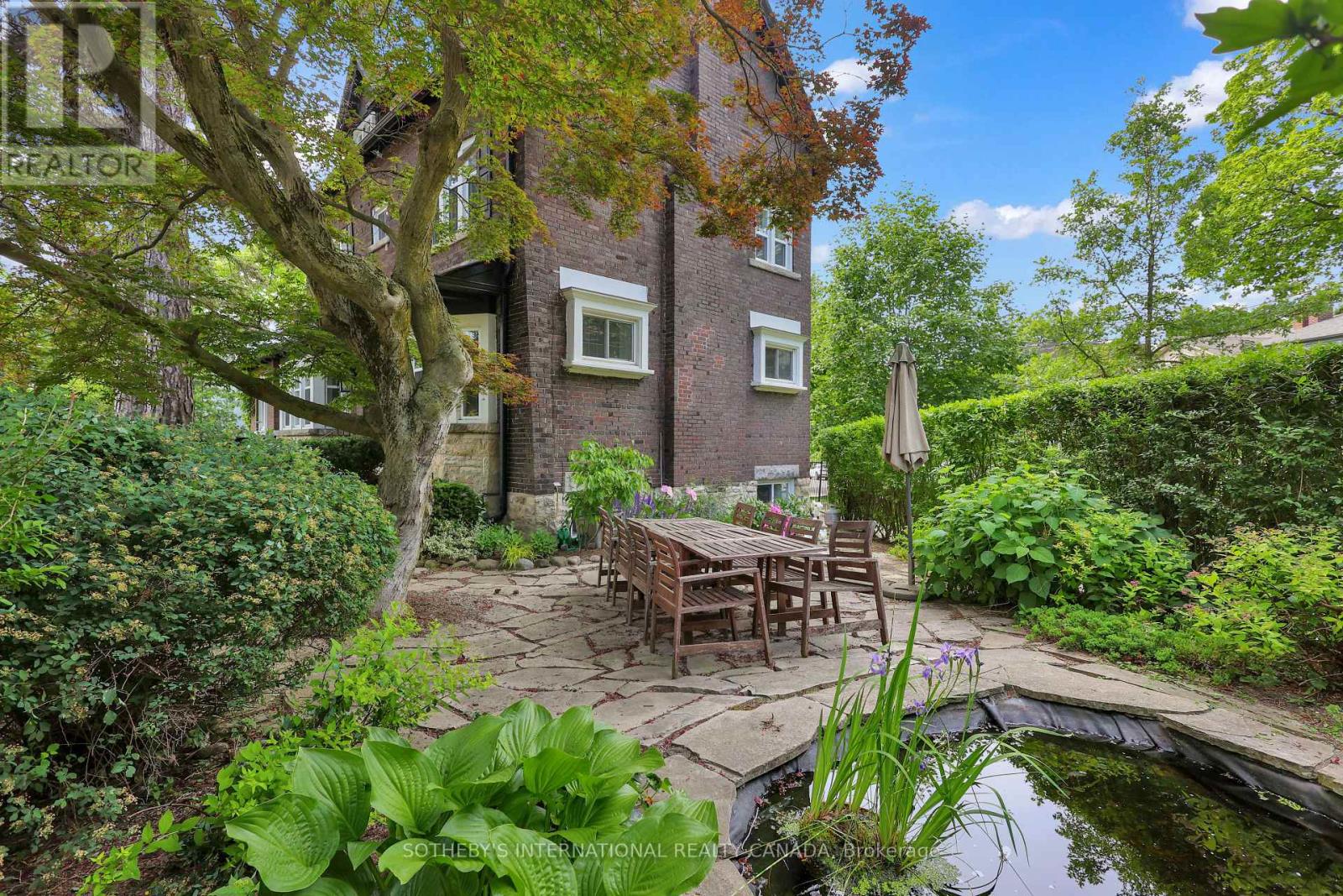 Property at 68 ASTLEY AVENUE image 3