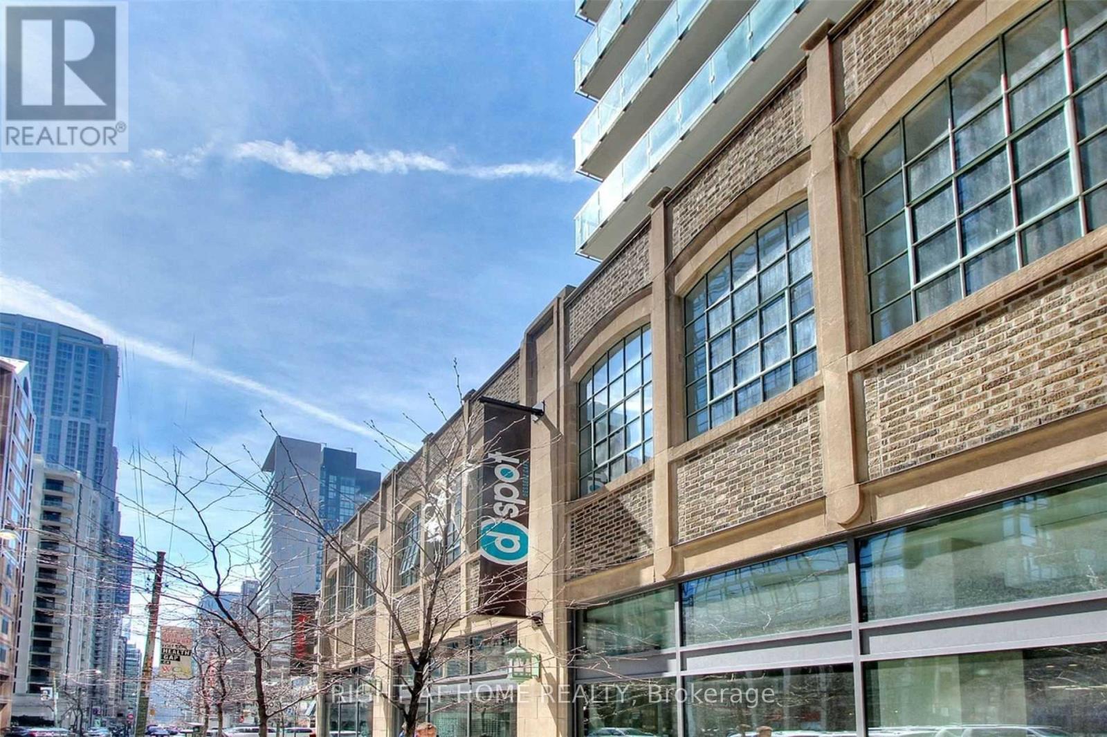 4506 - 832 Bay Street, Toronto, Ontario  M5S 1Z6 - Photo 18 - C12368178