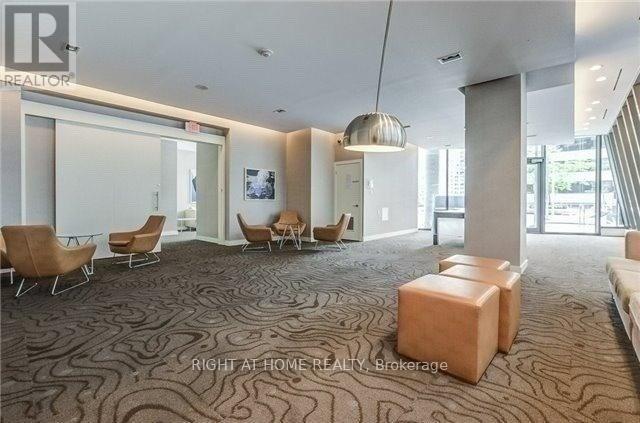 4506 - 832 Bay Street, Toronto, Ontario  M5S 1Z6 - Photo 19 - C12368178