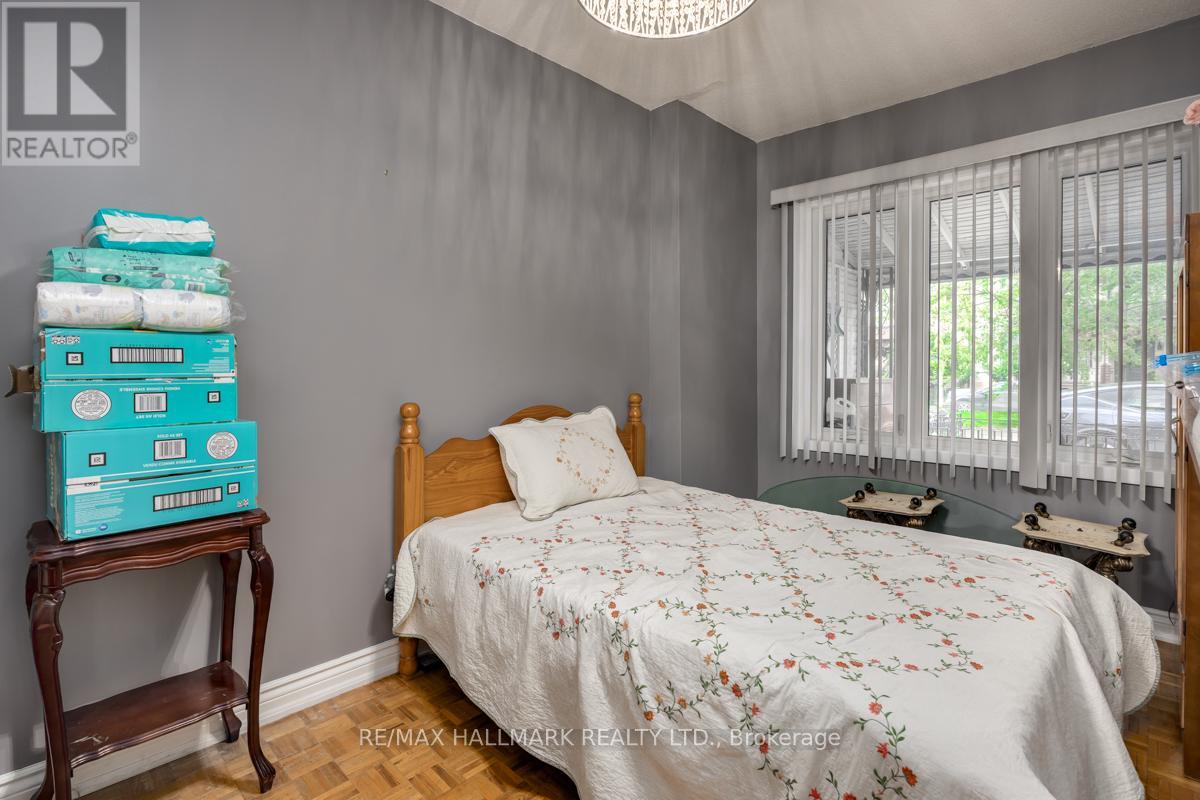 227 Shaw Street, Toronto, Ontario  M6J 2W7 - Photo 11 - C12368183