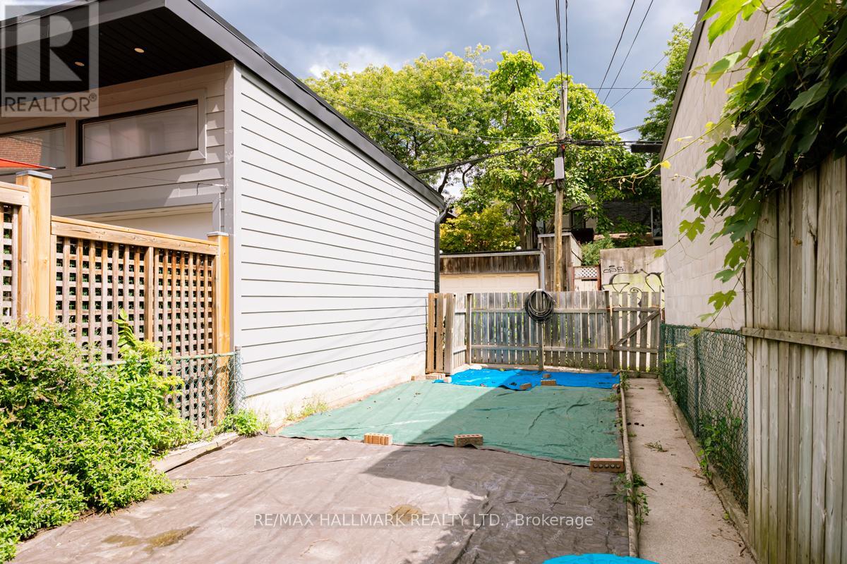 227 Shaw Street, Toronto, Ontario  M6J 2W7 - Photo 25 - C12368183