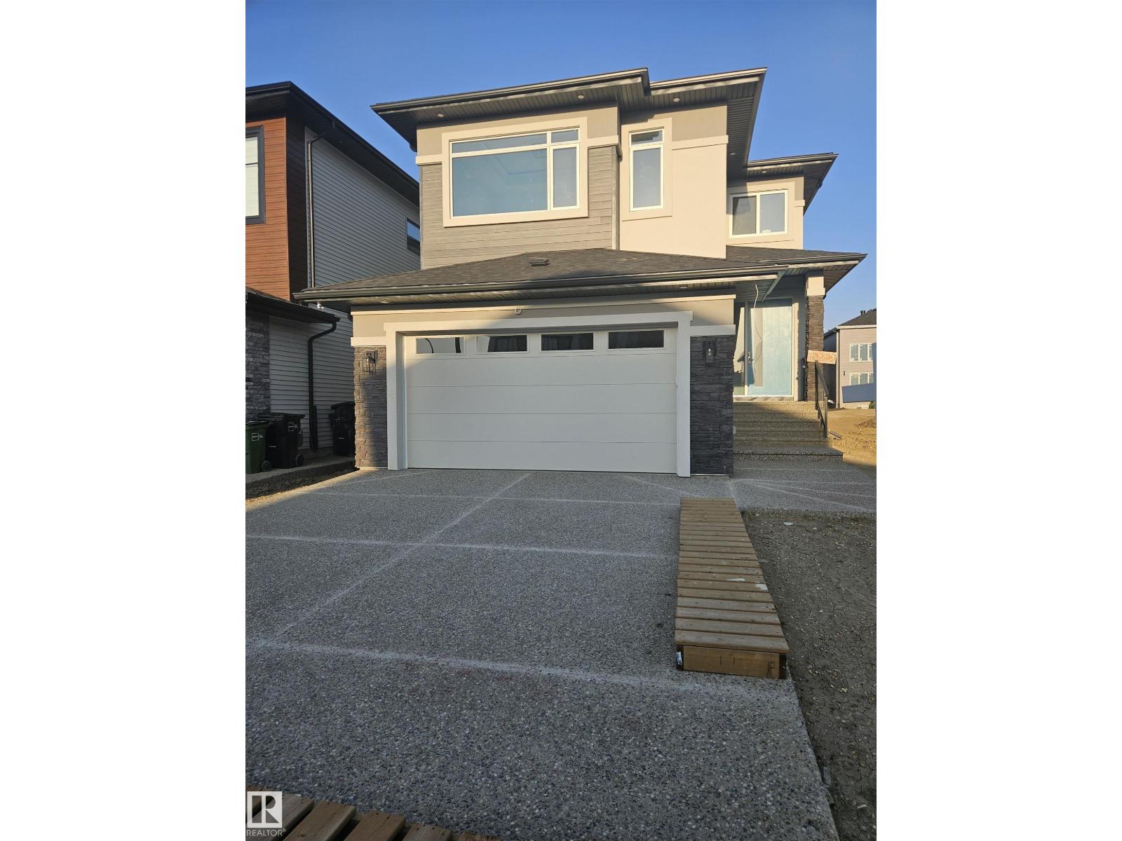 Property at 109 29A ST SW image 1