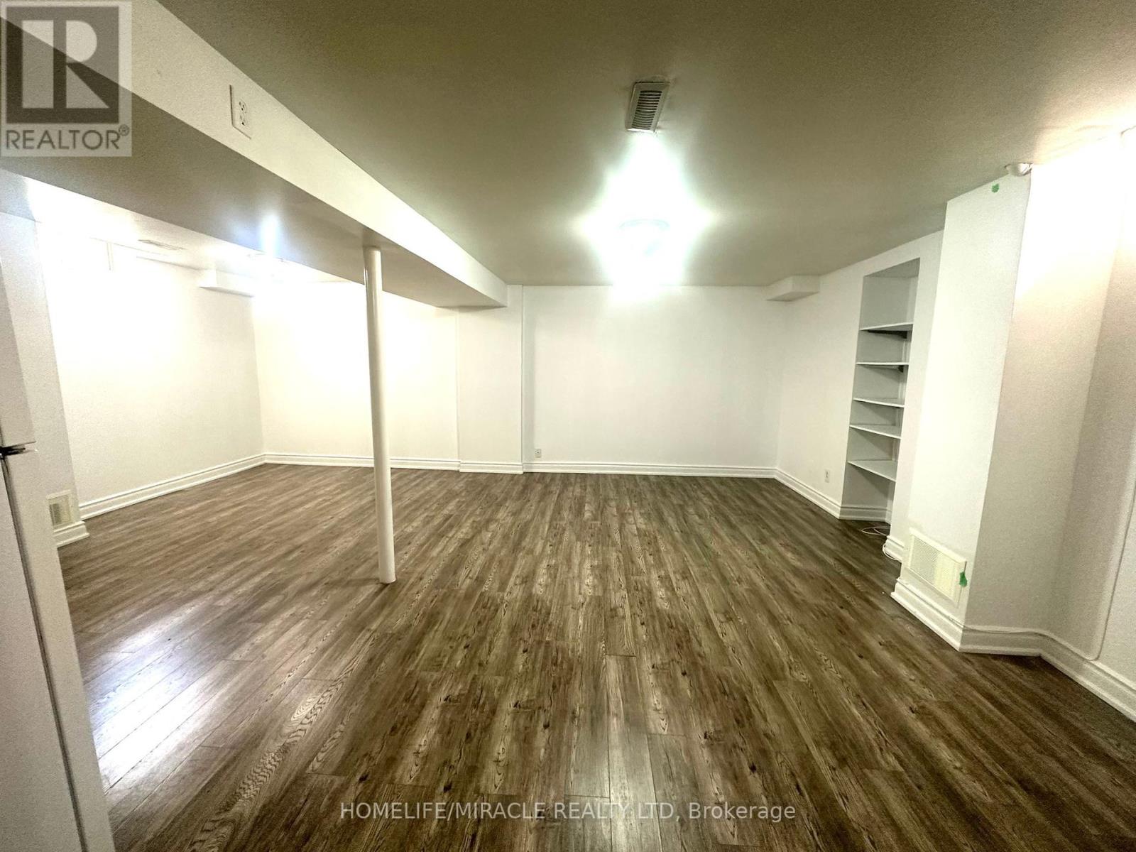 9 Maresfield Drive N, Toronto, Ontario  M1V 2W9 - Photo 7 - E12368129