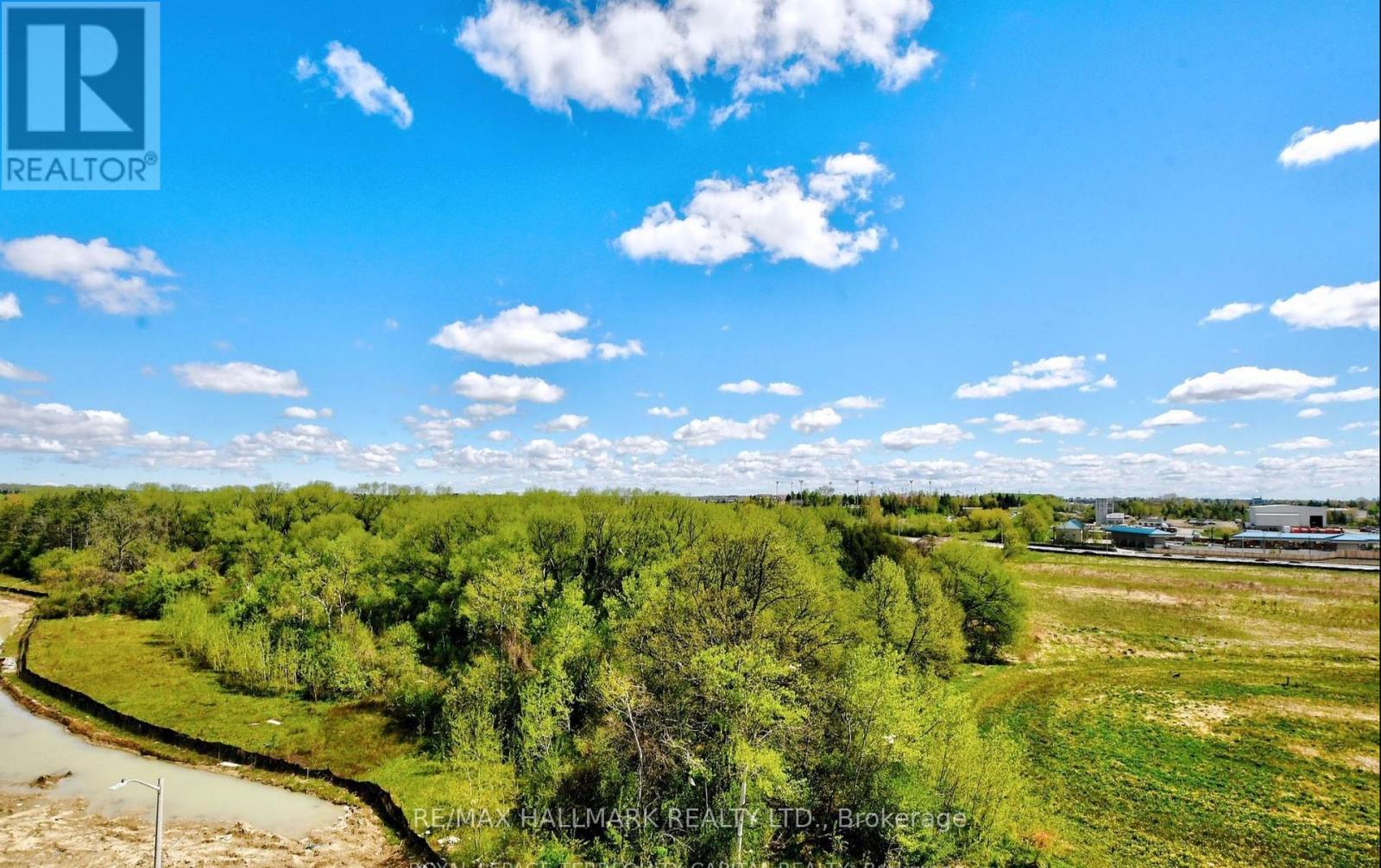 309 - 6 David Eyer Road, Richmond Hill, Ontario  L4S 0N5 - Photo 12 - N12368186