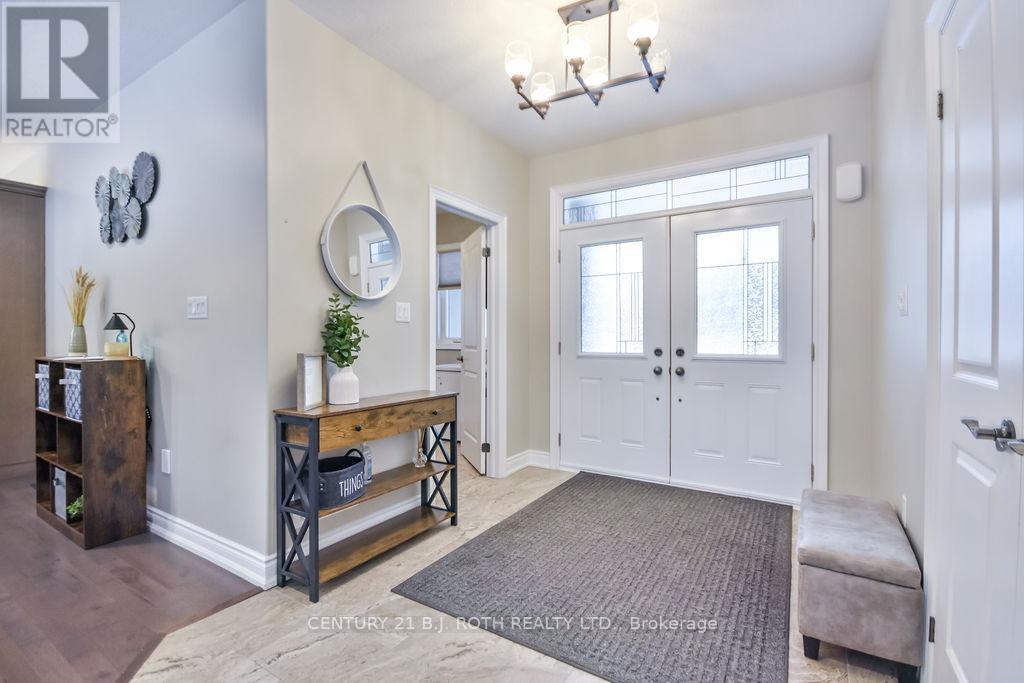 Property at 27 HOUBEN CRESCENT image 2