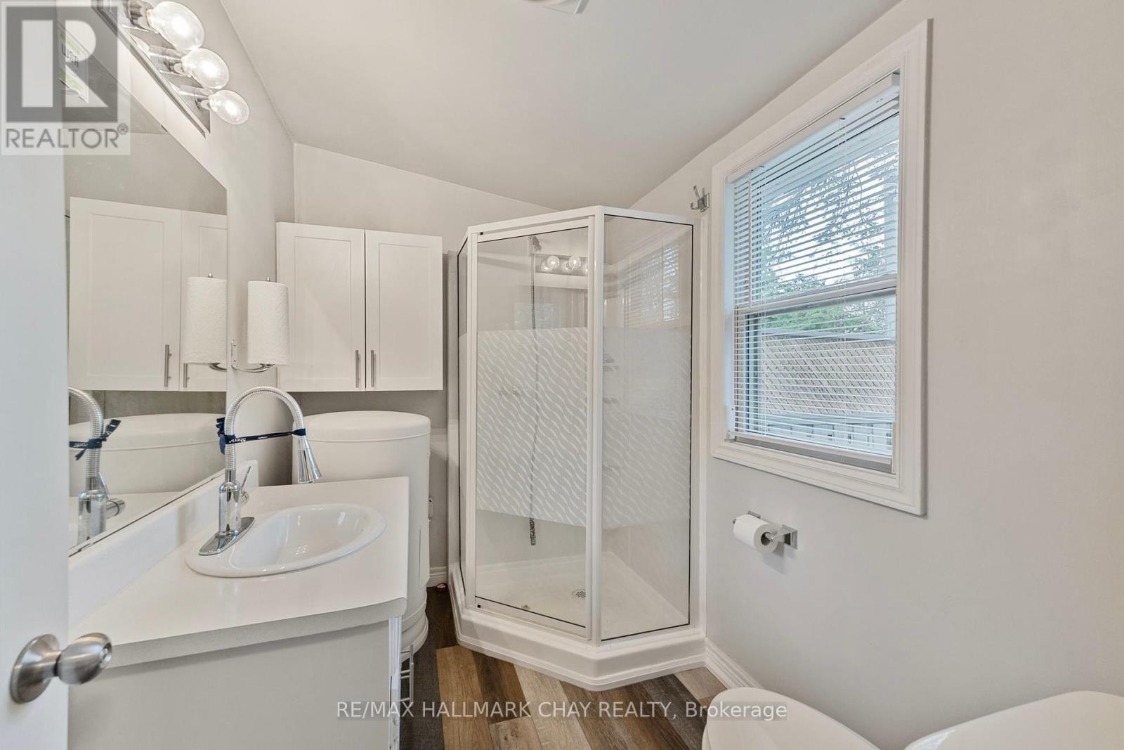 57 Laidlaw Street, Wasaga Beach, Ontario  L9Z 2L2 - Photo 29 - S12368191