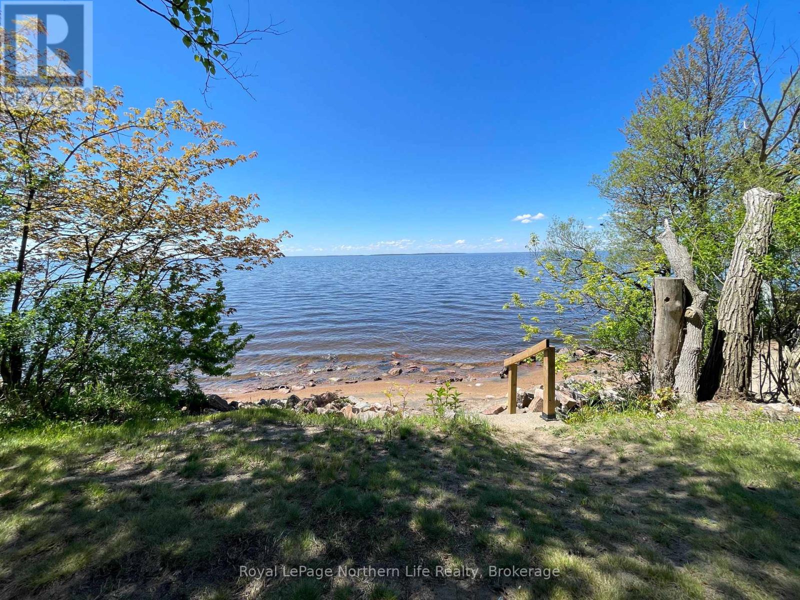 25 - 40 Judge Avenue, North Bay, Ontario  P1A 1B4 - Photo 12 - X12368245