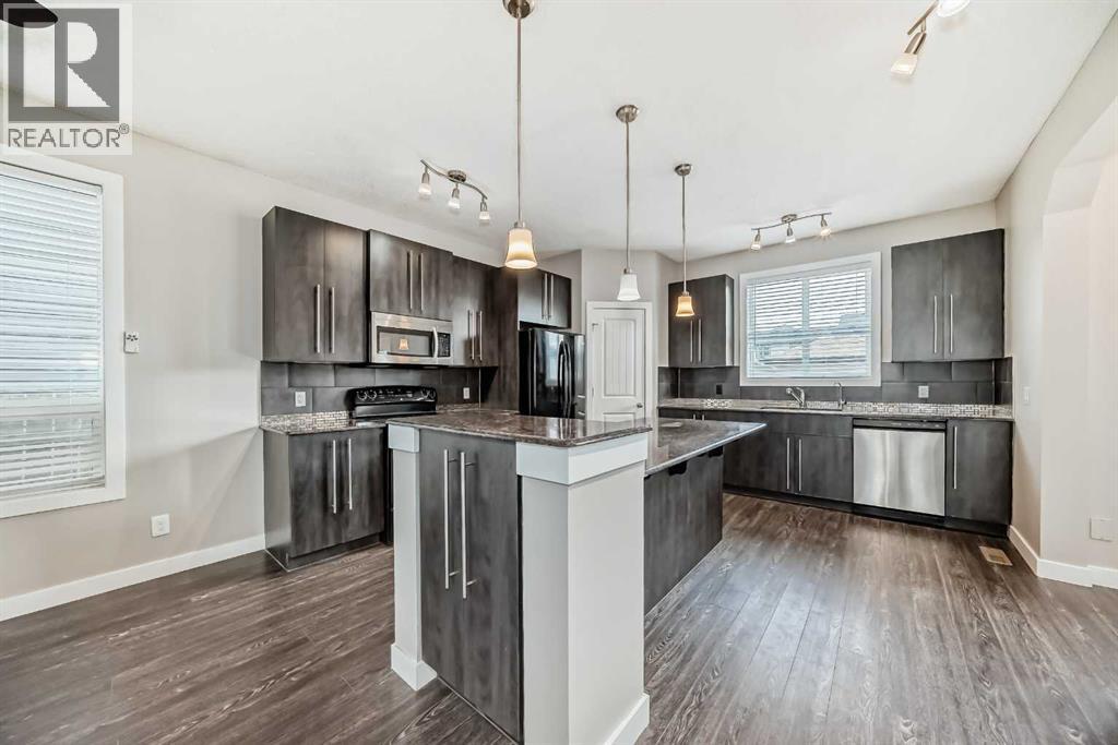Property at 11 Skyview Springs Manor NE image 4
