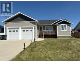 73 Copperleaf Bay, Magrath, Ca