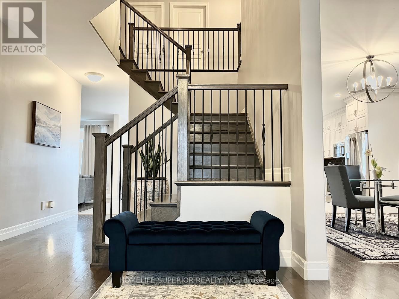 23 Crews Crescent, Quinte West, Ontario  K8V 0G4 - Photo 2 - X12368226