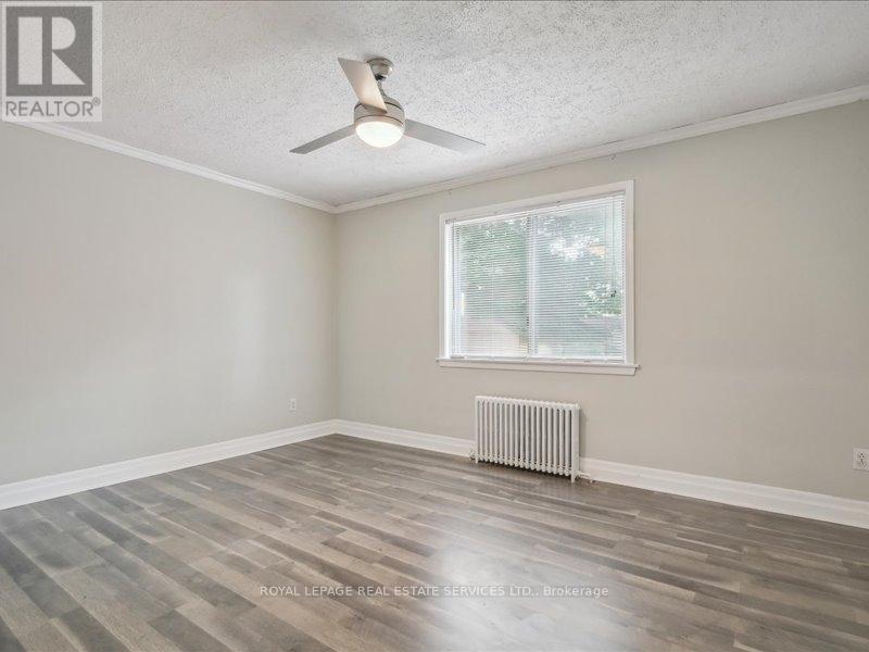 18 Thirty Third Street, Toronto, Ontario  M8W 3G9 - Photo 10 - W12368158