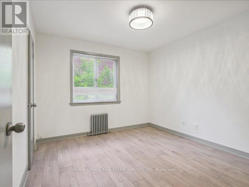 18 Thirty Third Street, Toronto, Ontario  M8W 3G9 - Photo 15 - W12368158