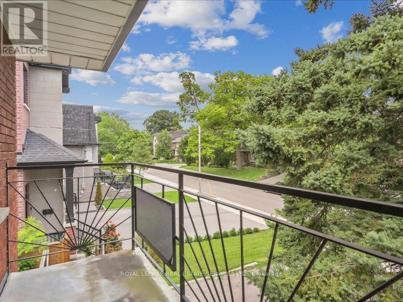 18 Thirty Third Street, Toronto, Ontario  M8W 3G9 - Photo 20 - W12368158