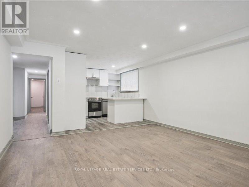 18 Thirty Third Street, Toronto, Ontario  M8W 3G9 - Photo 28 - W12368158
