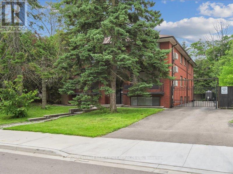 18 Thirty Third Street, Toronto, Ontario  M8W 3G9 - Photo 3 - W12368158