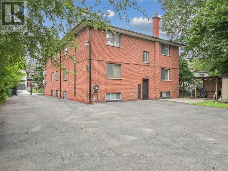 18 Thirty Third Street, Toronto, Ontario  M8W 3G9 - Photo 33 - W12368158