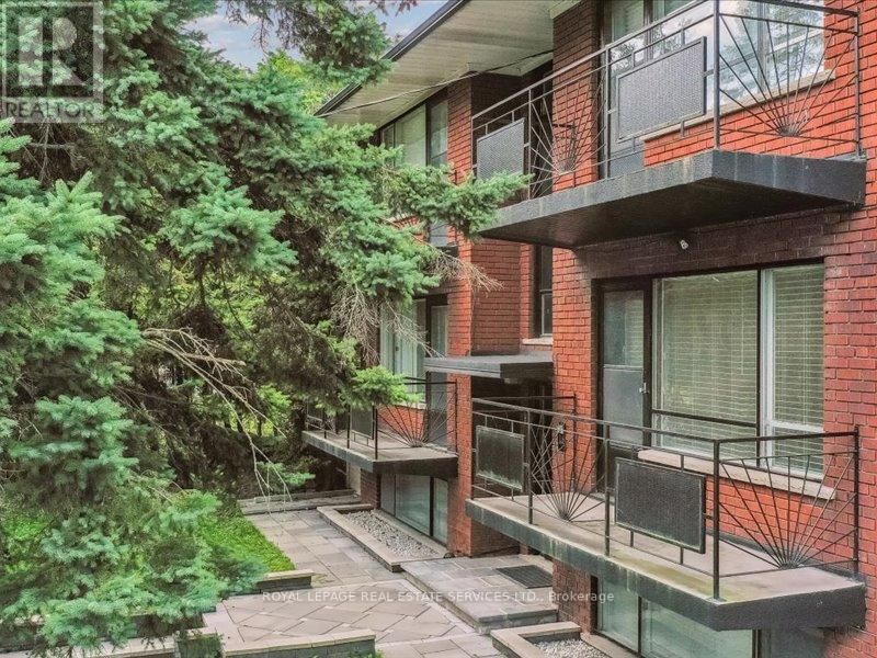 18 Thirty Third Street, Toronto, Ontario  M8W 3G9 - Photo 34 - W12368158
