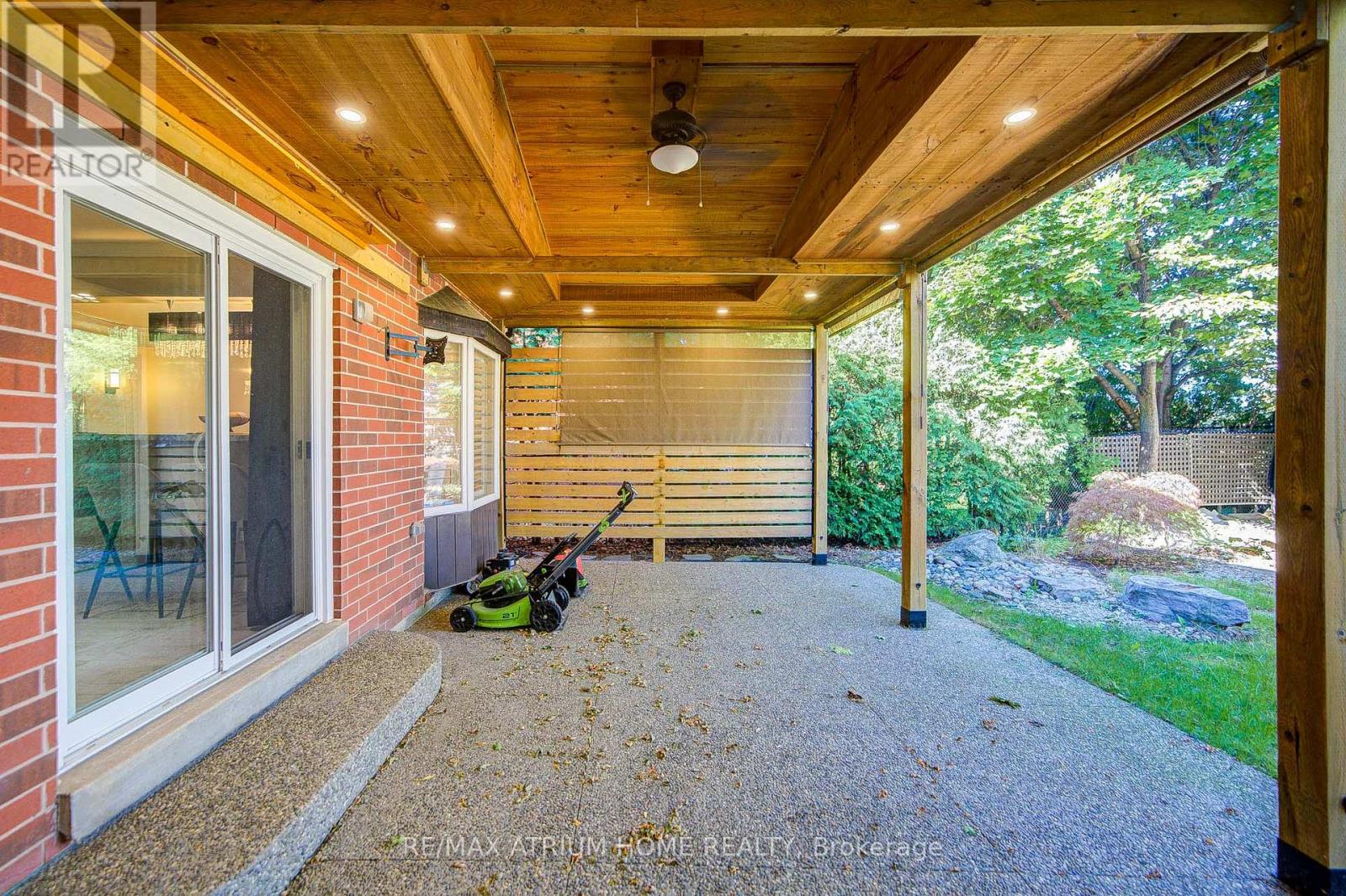 2095 Grand Ravine Drive, Oakville, Ontario  L6H 6B5 - Photo 48 - W12368176