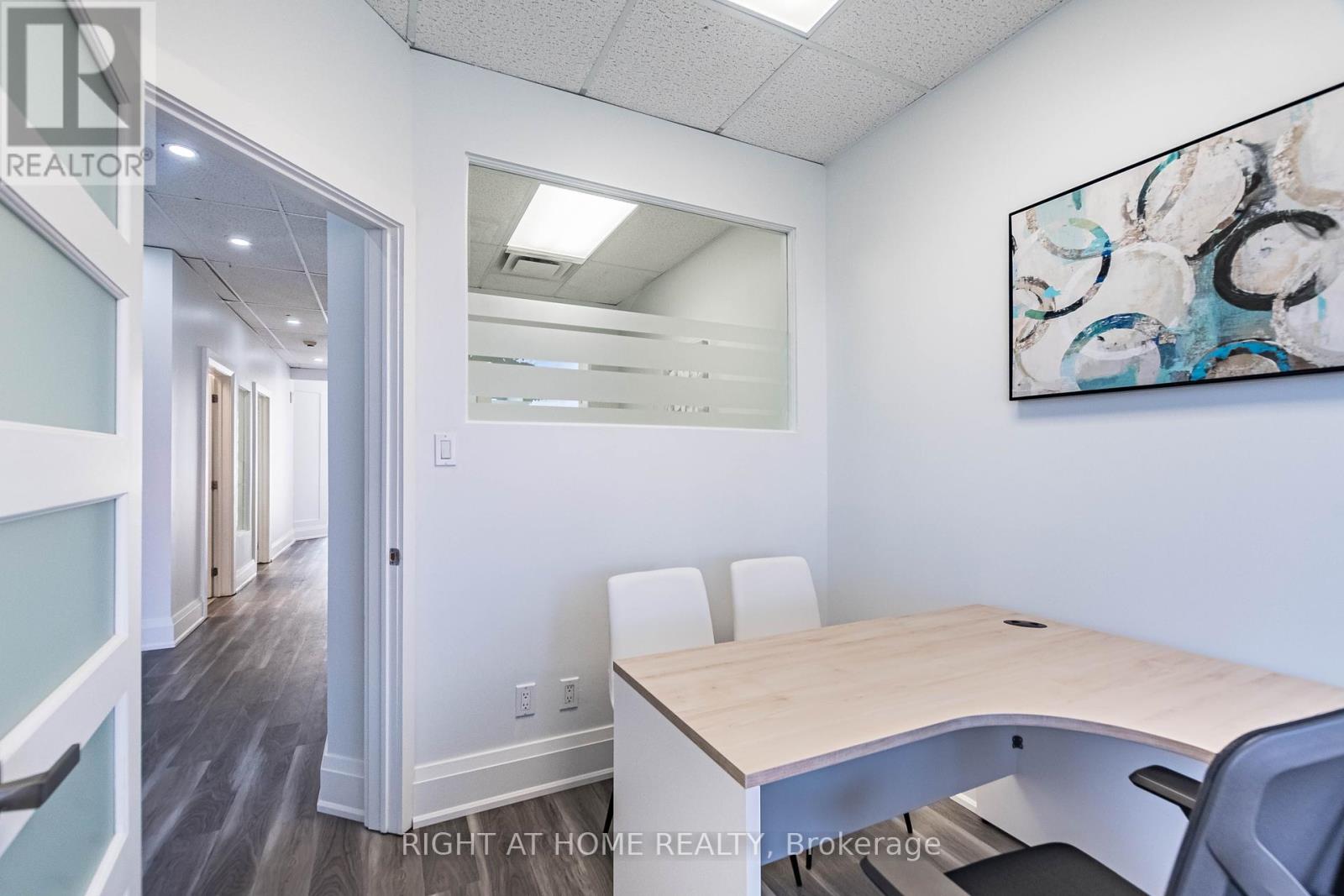 104 - 49 Hillcrest Avenue, Brampton (Queen Street Corridor), Ontario  L6W 4V4 - Photo 30 - W12368181