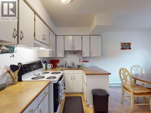 3915 Selkirk Ave, Powell River, British Columbia - Photo 11 - 19263