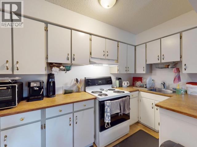 3915 Selkirk Ave, Powell River, British Columbia - Photo 5 - 19263