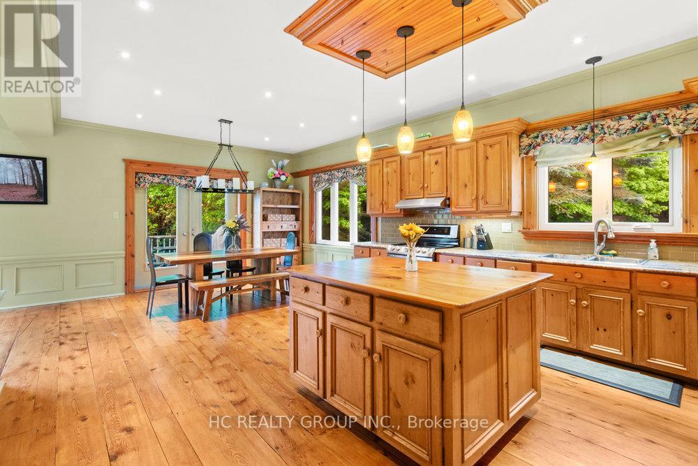 2639 Herald Road, East Gwillimbury, Ontario  L0G 1V0 - Photo 11 - N12299146
