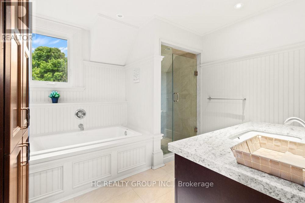 2639 Herald Road, East Gwillimbury, Ontario  L0G 1V0 - Photo 19 - N12299146
