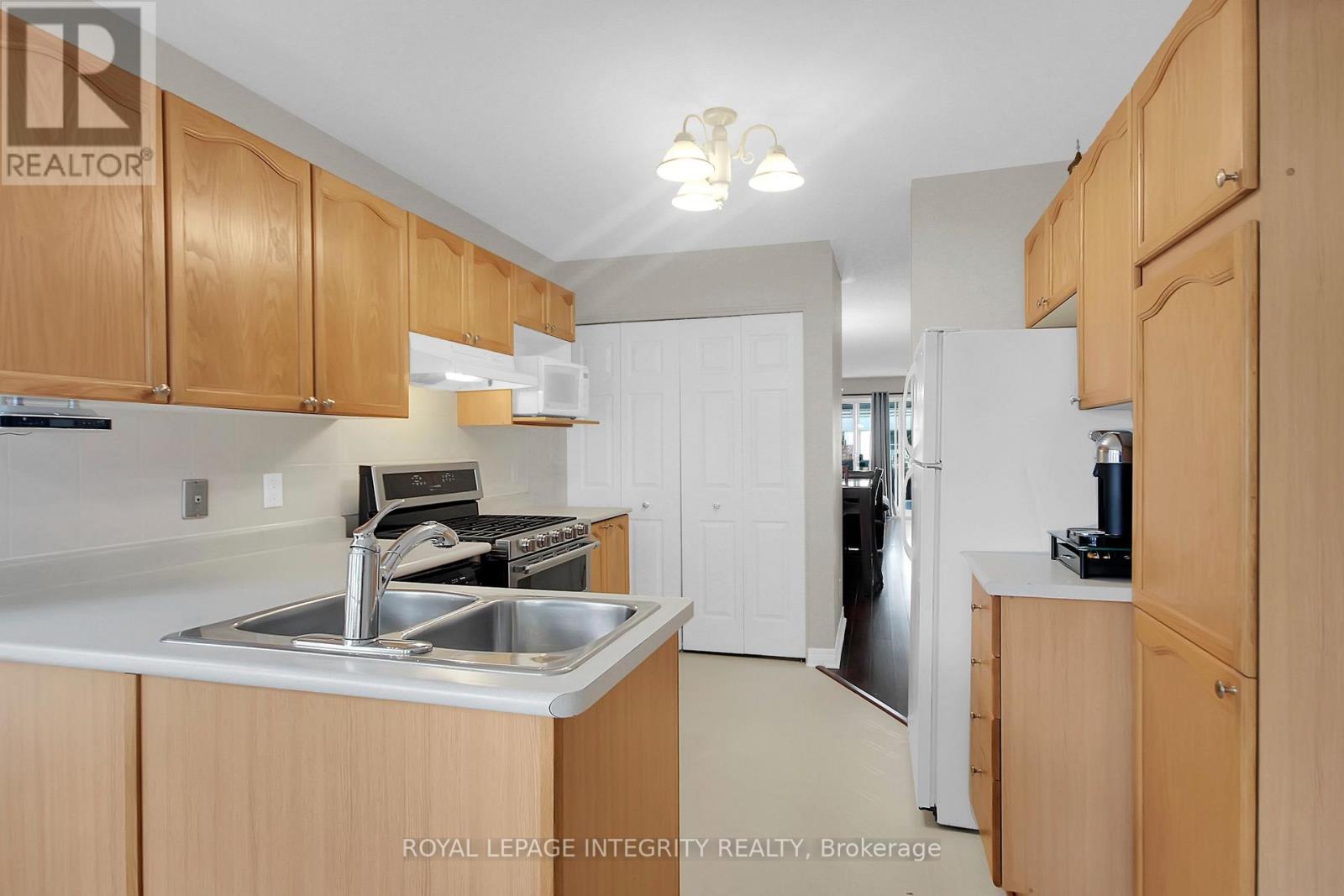 22 Halkirk Avenue, Ottawa, Ontario  K2V 1B5 - Photo 16 - X12368249