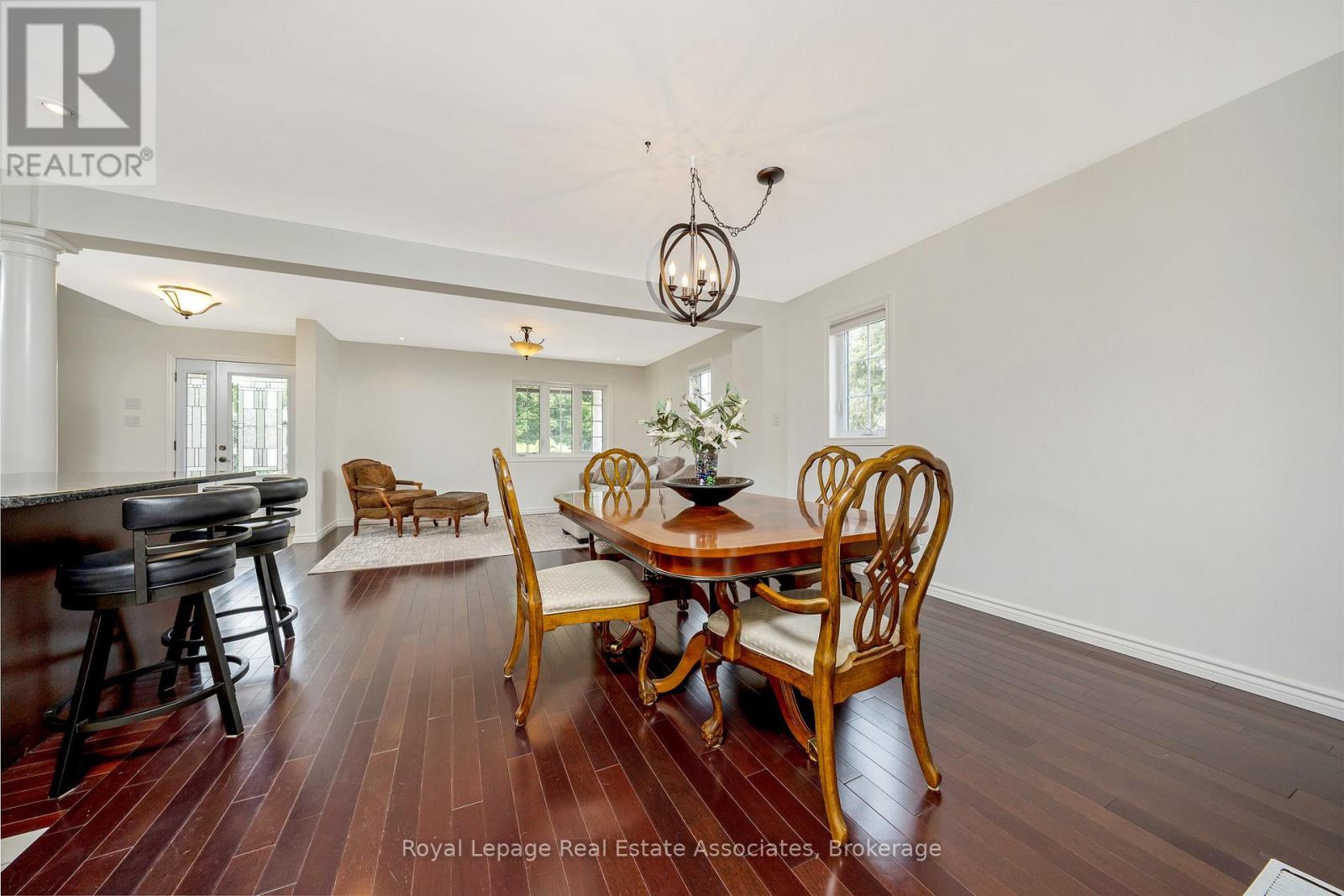104 Charles Street, Halton Hills, Ontario  L7G 2M9 - Photo 18 - W12232403