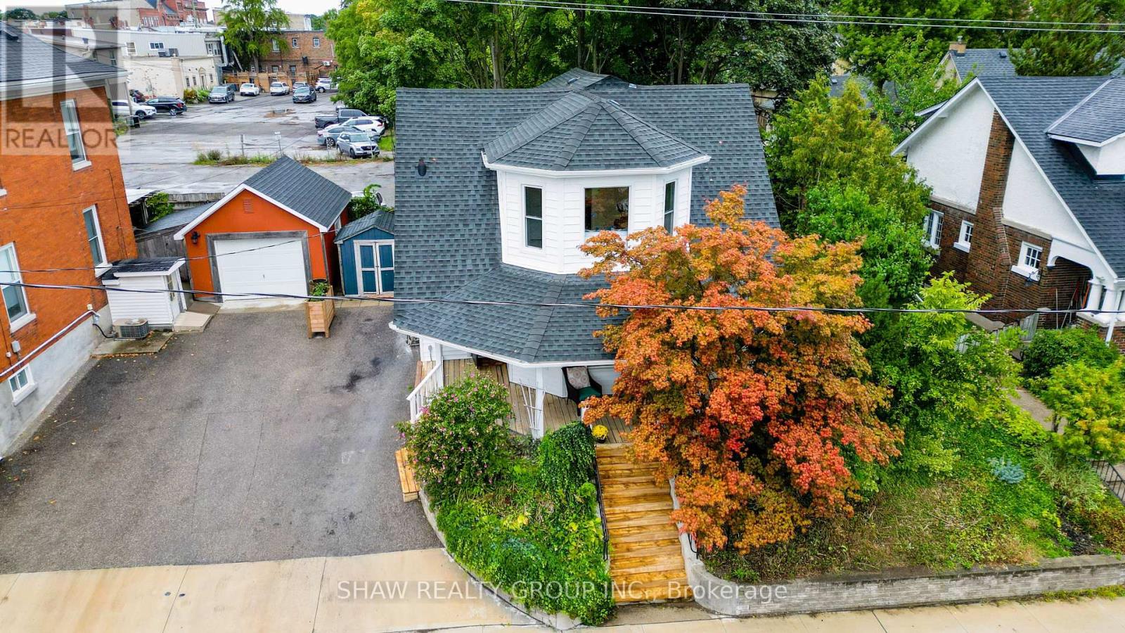 Property at 132 CHURCH STREET N image 3