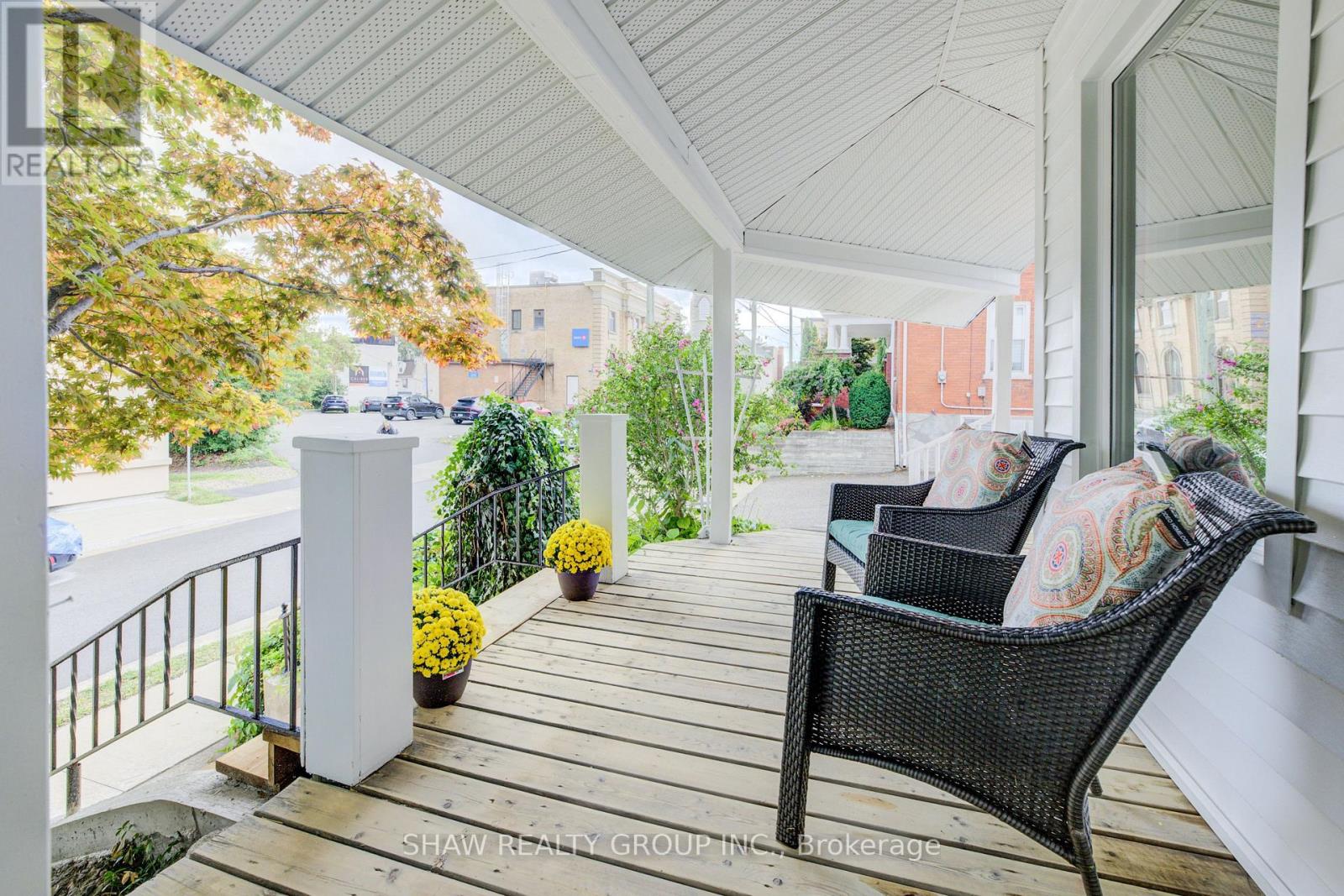 Property at 132 CHURCH STREET N image 5