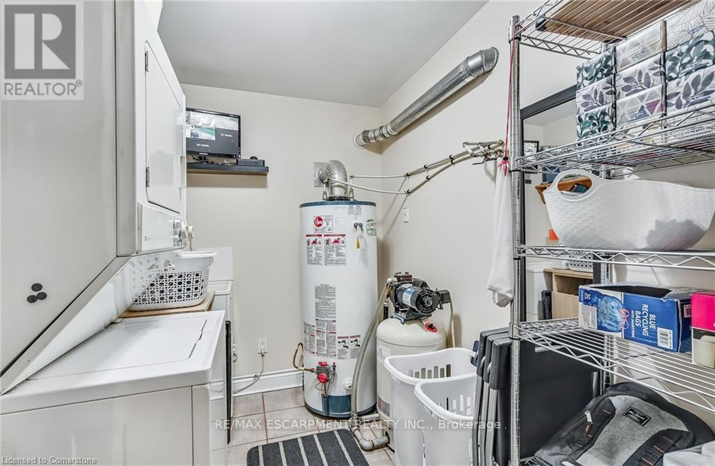 8 Beach Road, Haldimand, Ontario  N0A 1K0 - Photo 31 - X12368188