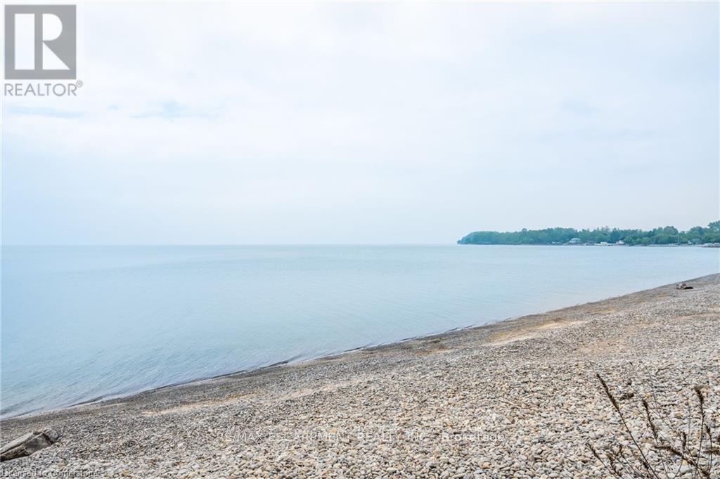 8 Beach Road, Haldimand, Ontario  N0A 1K0 - Photo 46 - X12368188