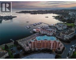 126 75 Songhees Rd Mariners Landing