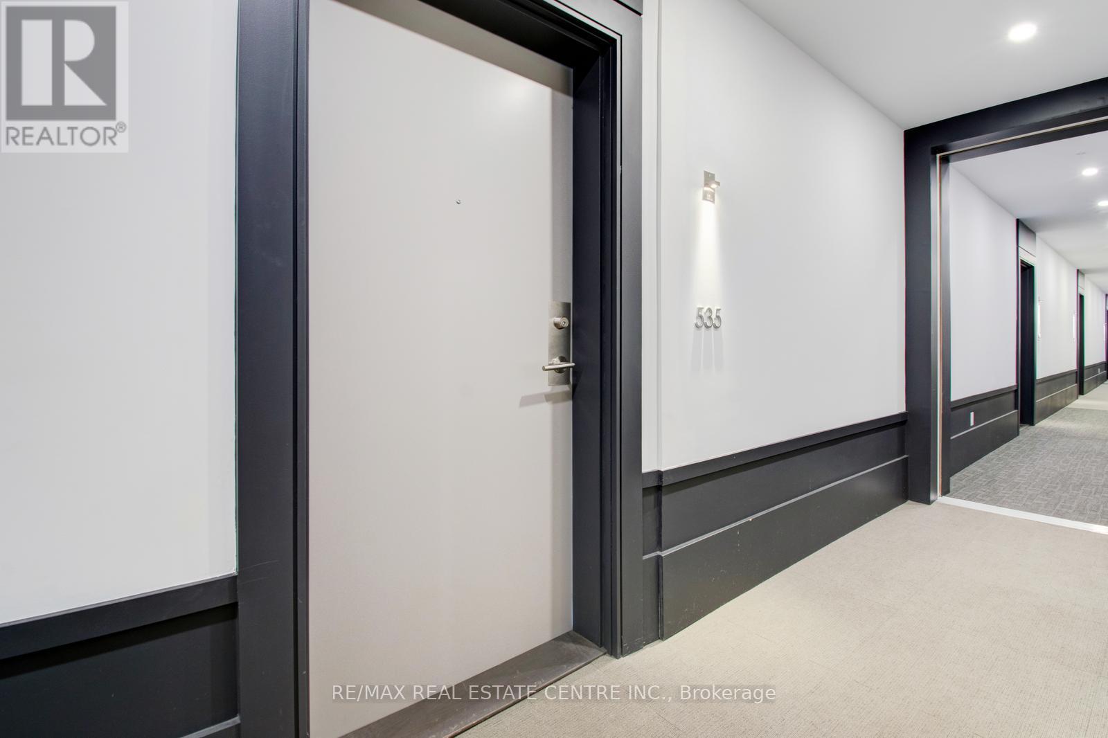 535 - 16 Concord Place, Grimsby, Ontario  L3M 0J1 - Photo 4 - X12367539