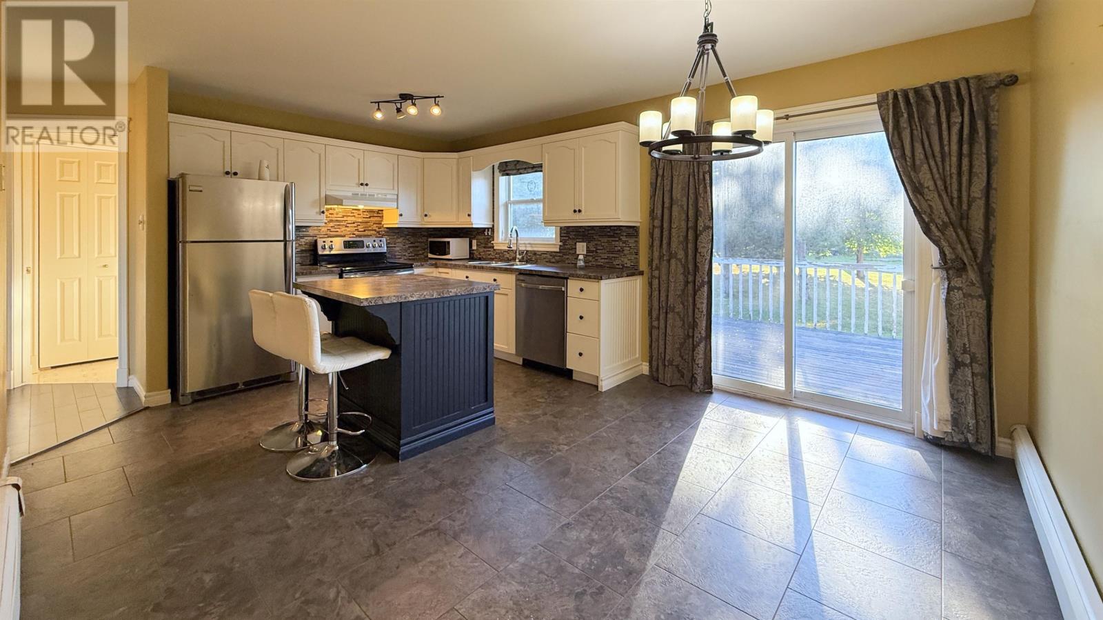 368 Greenwood Drive, Summerside, Prince Edward Island  C1N 6H9 - Photo 13 - 202521833