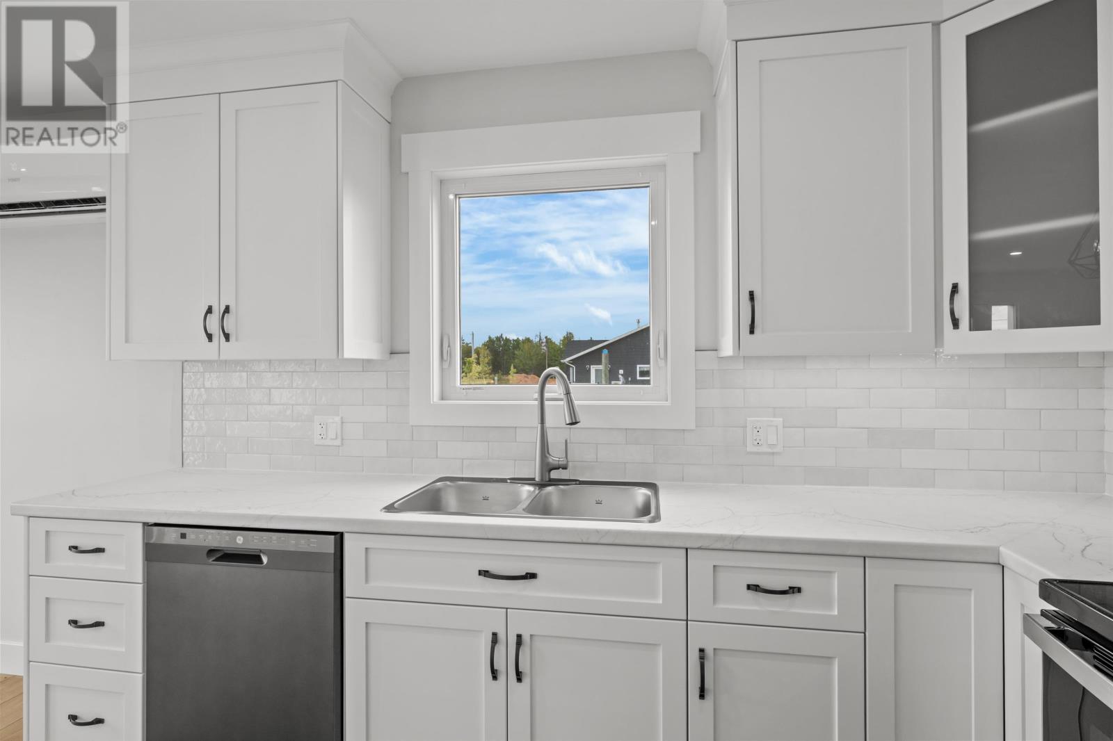 8 Sydney Way, Mermaid, Prince Edward Island  C1B 4M4 - Photo 17 - 202521835