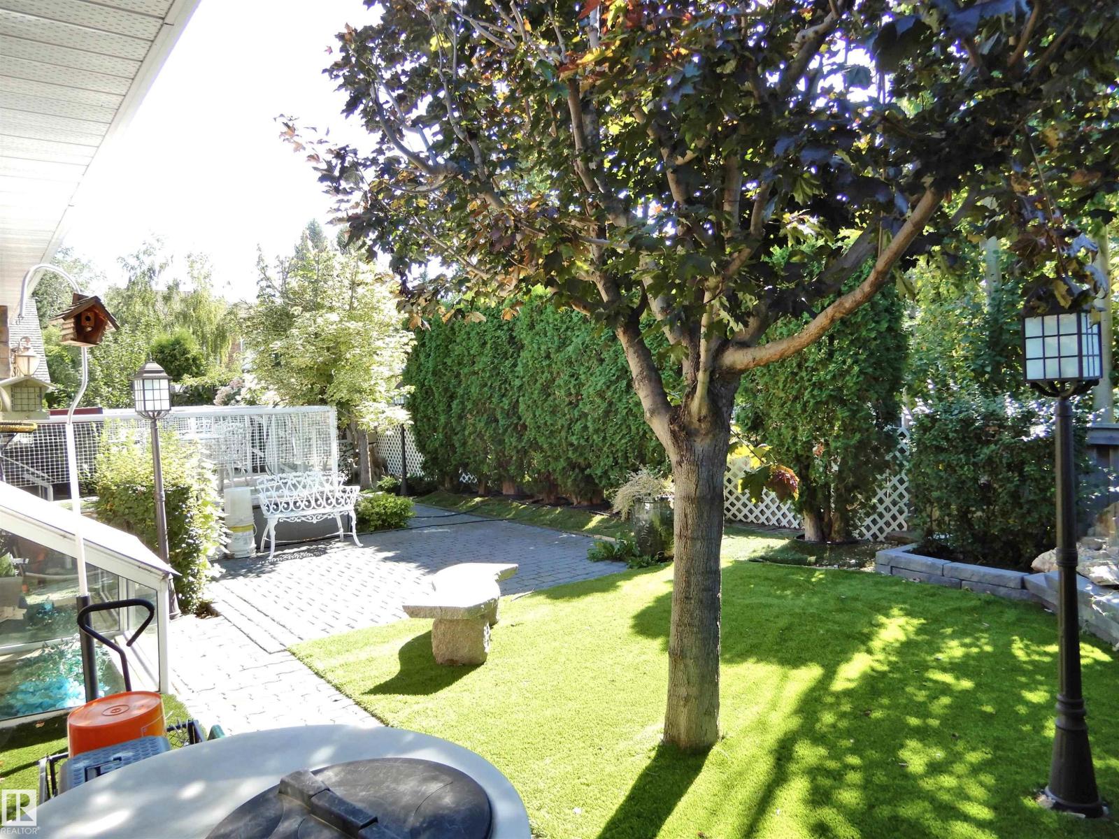Property at 131 WALSH CR NW image 5