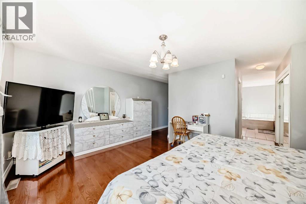 8 Signature Point Sw, Calgary, Alberta  T3H 2Y2 - Photo 23 - A2209299