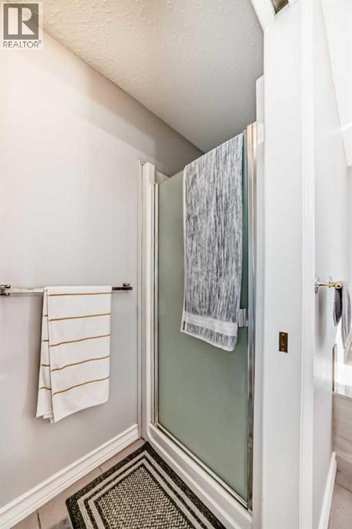 8 Signature Point Sw, Calgary, Alberta  T3H 2Y2 - Photo 25 - A2209299