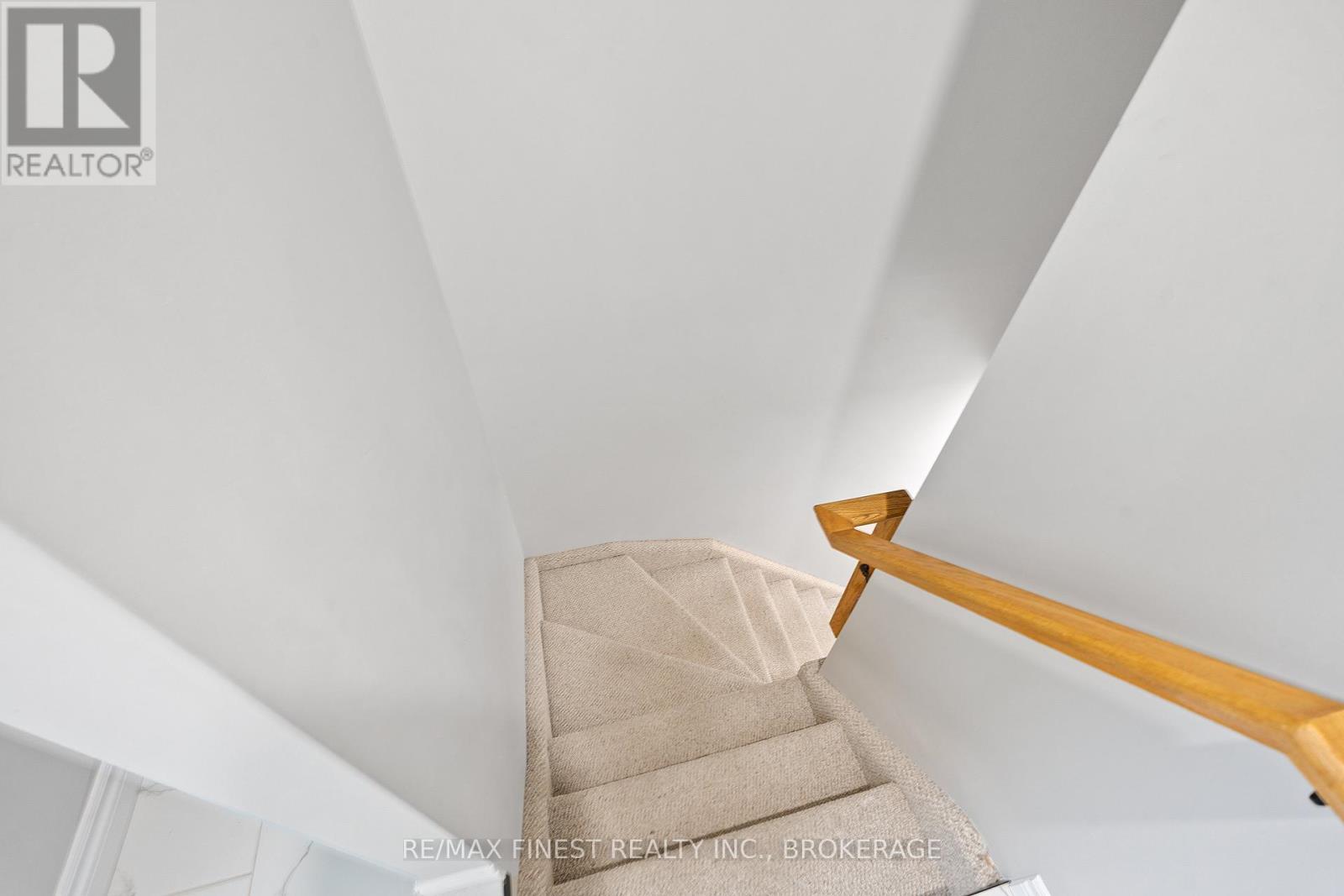 995 Swanfield Street, Kingston, Ontario  K7M 0A6 - Photo 25 - X12368283