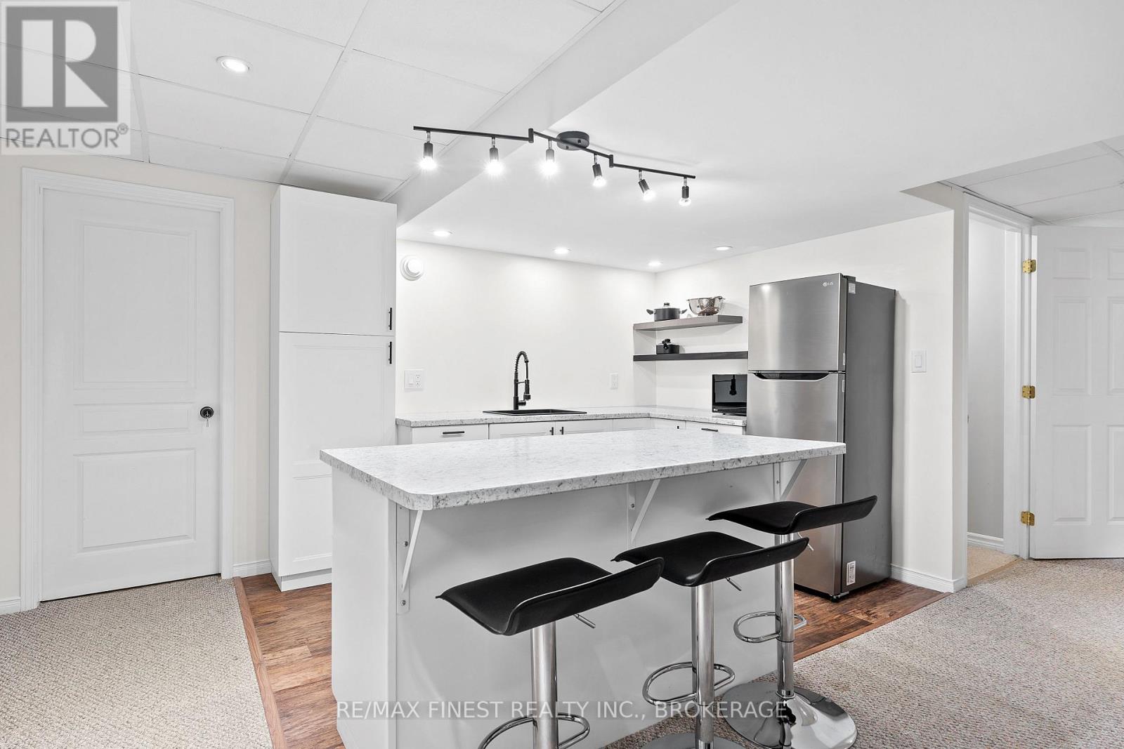995 Swanfield Street, Kingston, Ontario  K7M 0A6 - Photo 29 - X12368283