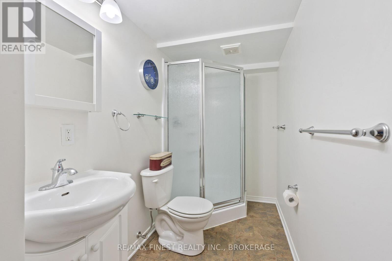 995 Swanfield Street, Kingston, Ontario  K7M 0A6 - Photo 34 - X12368283
