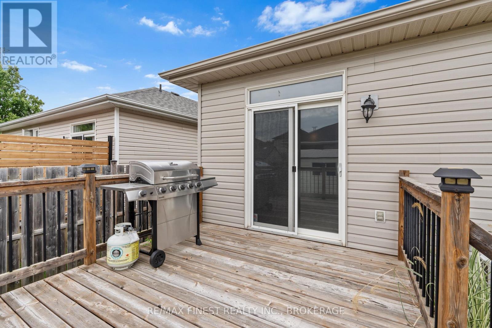 995 Swanfield Street, Kingston, Ontario  K7M 0A6 - Photo 36 - X12368283